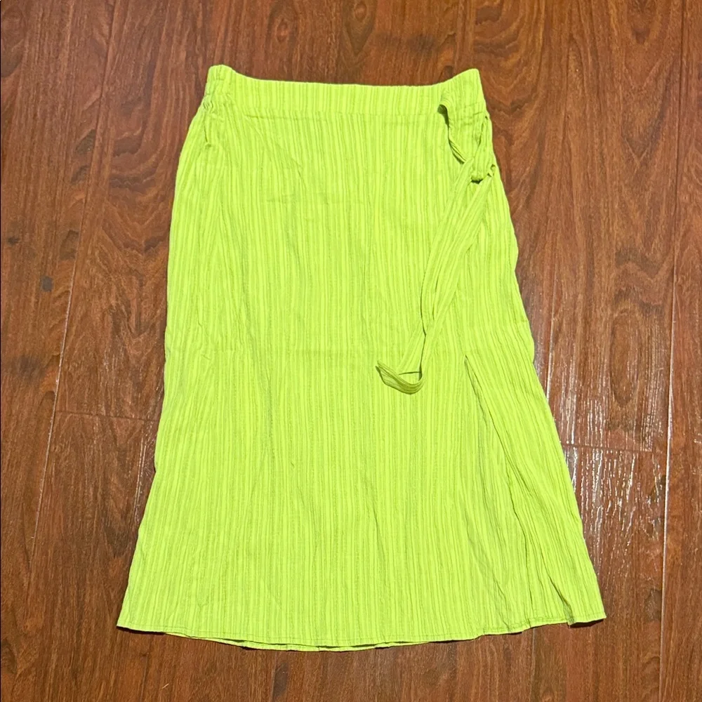 Soho Vibrant Green Midi Skirt - Picture 1 of 5